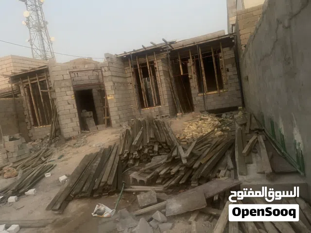 300 m2 5 Bedrooms Townhouse for Sale in Basra Um Qasr