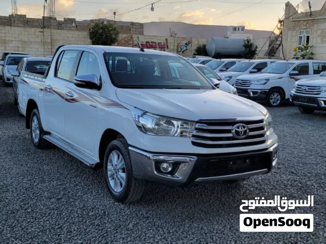 2016 Toyota Hilux GLX