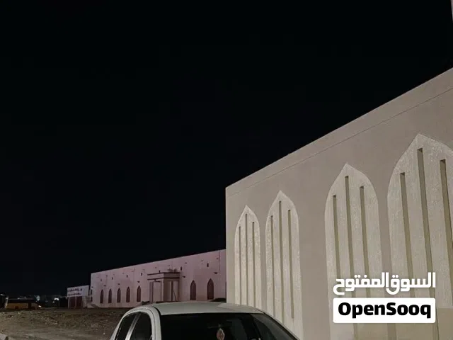 2013 تويوتا يارس Basic