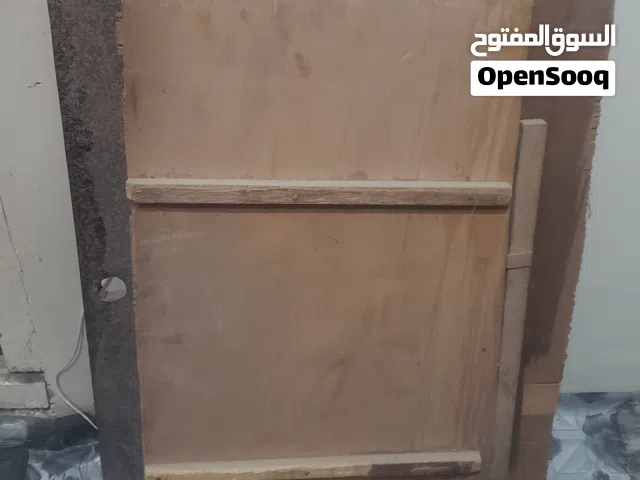 بقايا خشب دولاب