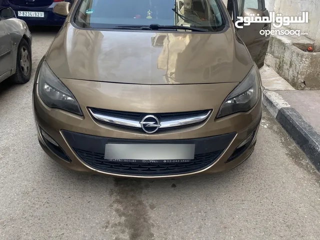 Used Opel Astra in Ramallah and Al-Bireh