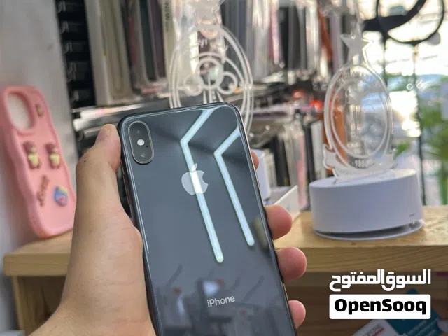 Apple iPhone X 64 GB in Tripoli
