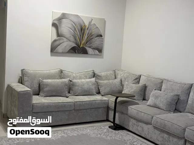 كنبات شبه جديدة للبيع