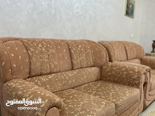 طقم كنب كامل للبيع بحالة ممتازة