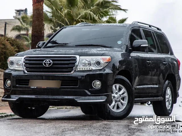 Toyota Land Cruiser Gx-r 2012 V6  السيارة بحالة ممتازة جدا