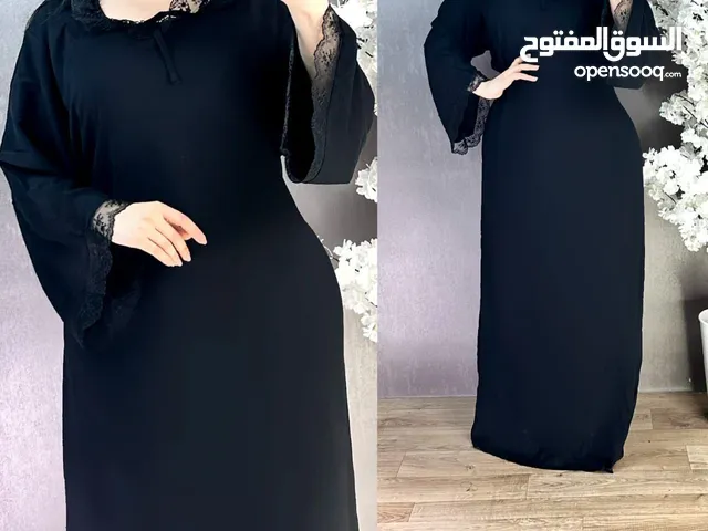 ملابس نسائية