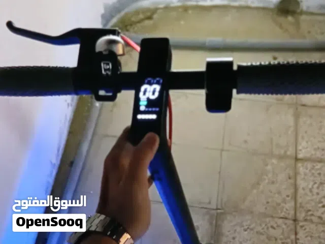 سكوتر نظيف جدا بحاله الوكاله