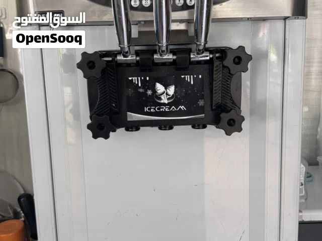 Ice cream making machine