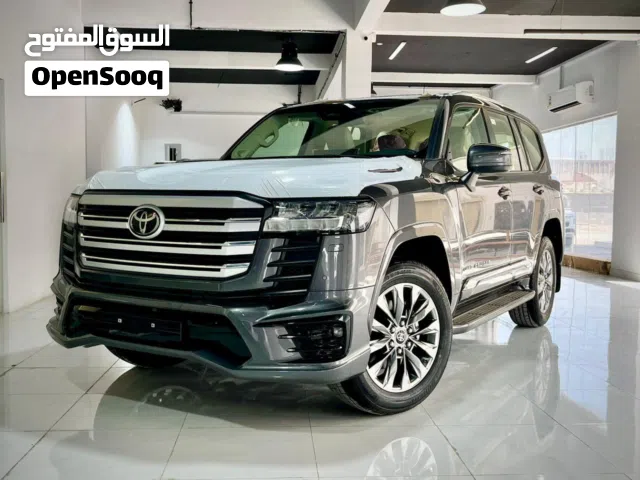 2025 Toyota Land Cruiser GXR