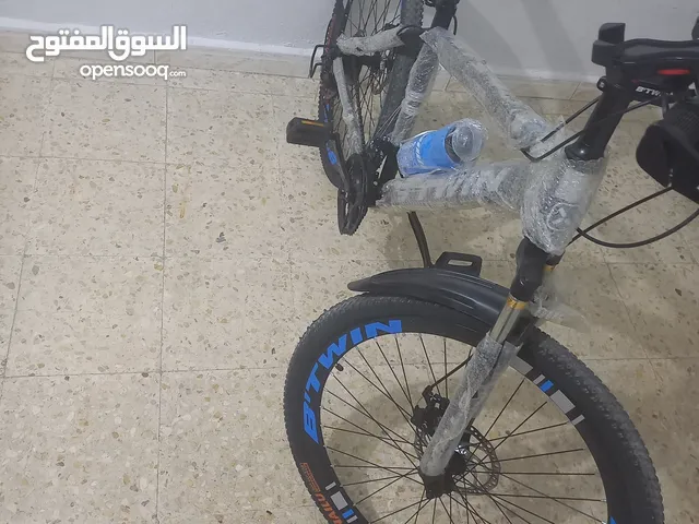 دراجة هوائيه تناسب جميع الأعمار جنط 26 بسعر مغري جديده موديل 2025 صناعة امريكي