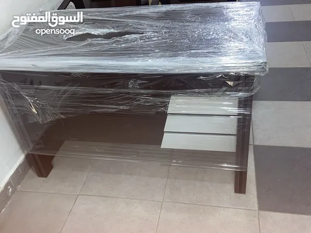 مكتب دراسي أو موظفين مع ادراج 120×60السعر 38 العرض لمدة يومين