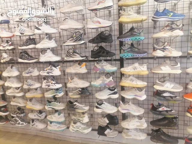 احذيه اروبي نخب اول للبيع 500جوز مع 18شبك مع هكات 1200هك