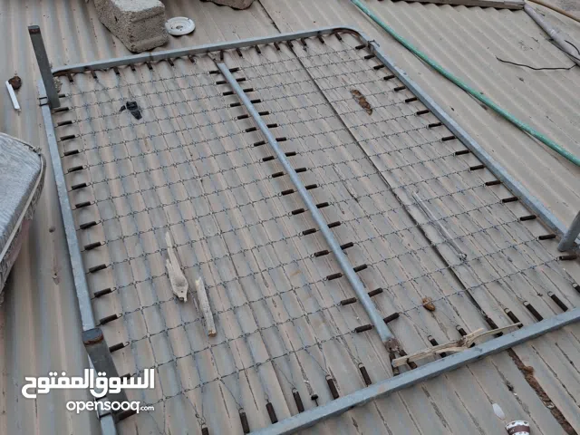 سرائر قديمة وحديد للبيع