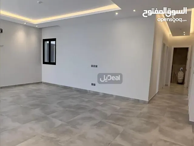 شقة فاخرة للايجار  الرياض حي العارض  المساحه 180 م   مكونه من :   3 غرف نوم  3 دورات مياه   دخول ذكي