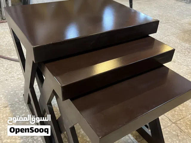 طاولات للبيع