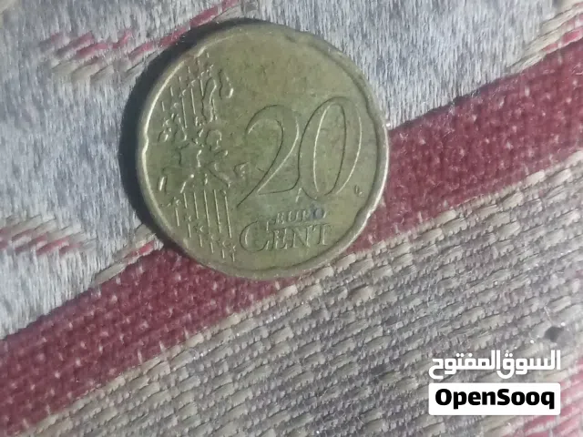 هذه العملة هي 20 سنت يورو.المعدن: مصنوعة من سبيكة تسمى "الذهب النوردكي" (النحاس، الألومنيوم، الزنك،
