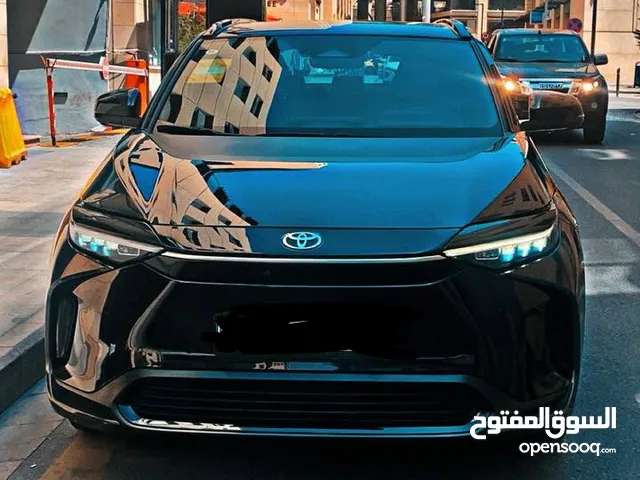 تويوتا Bz4 اعلى صنف بطاريه كبيره باسم مستورد