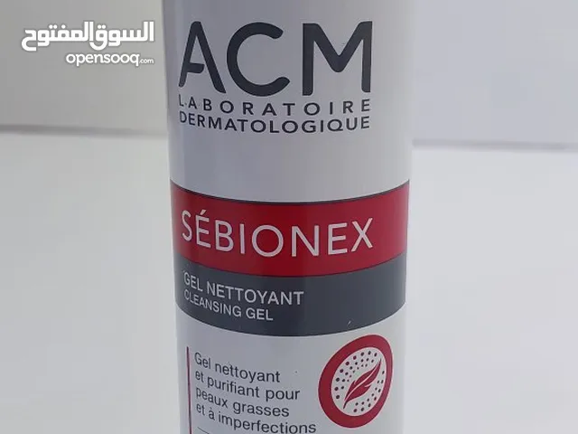 جل التنظيف ACM Sébionex هو منتج مصمم خصيصًا للبشرة الدهنية والمعرضة للشوائب في الوجه والجسم.
