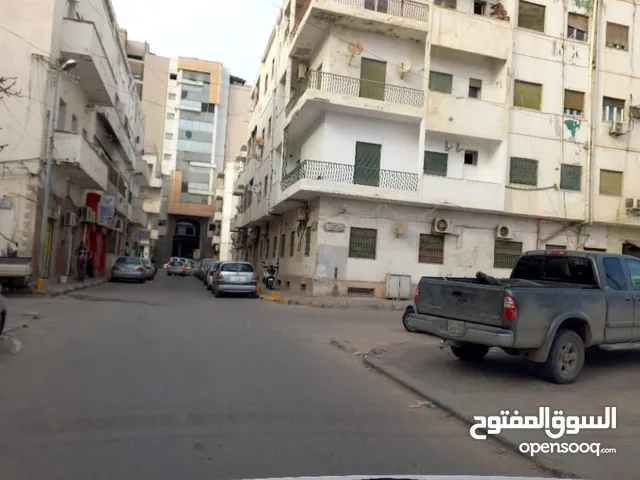 200 m2 3 Bedrooms Apartments for Sale in Tripoli Al Dahra