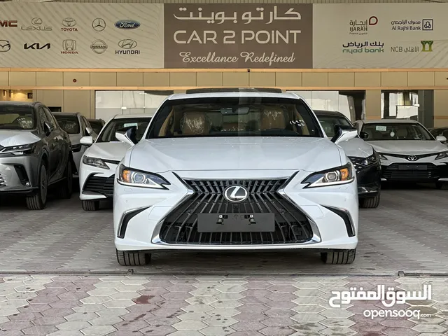 New Lexus ES in Al Riyadh