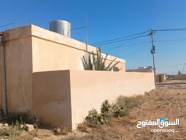 250 m2  Townhouse for Sale in Ma'an Al-Hussainiyyah