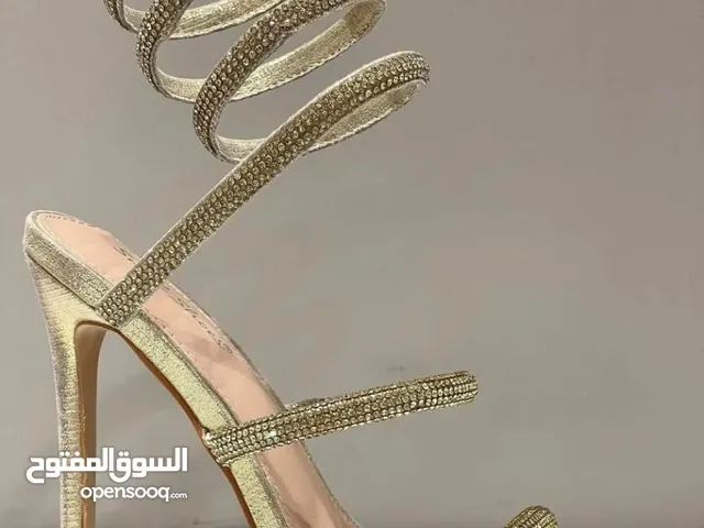 Gold Comfort Shoes in Tripoli