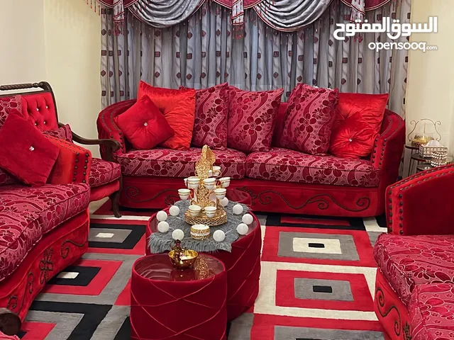 غرفة ضيوف خشب زان