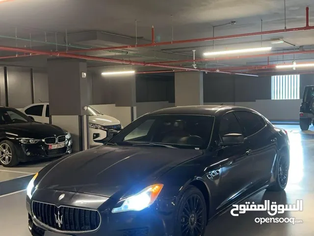 Clean & beautiful car no accident service in garage