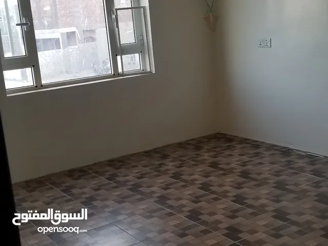200 m2 4 Bedrooms Apartments for Rent in Sana'a Other