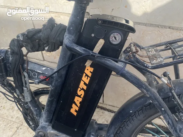 موجود بطارية 13 امبير