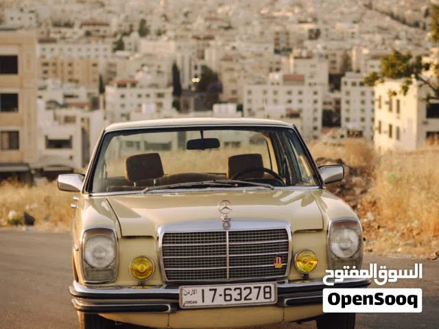 1974 Mercedes Benz E-Class E 200