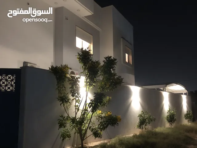 228 m2 5 Bedrooms Villa for Sale in Tripoli Al-Sabaa