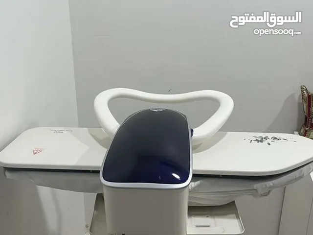 للبيع كواية ملابس وثياب
