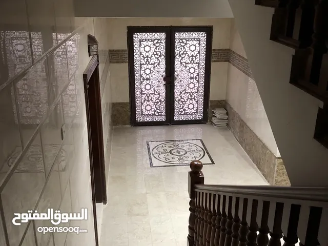200 m2 3 Bedrooms Apartments for Rent in Jeddah Al Sanabel
