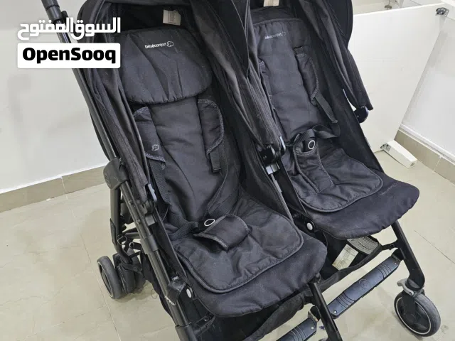 عربة أطفال مزدوجة (للتوائم) Bébé Confort بحالة ممتازة - عملية وخفيفة