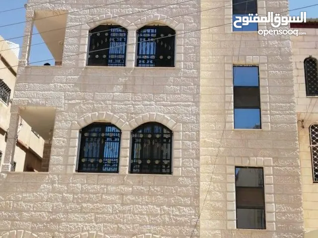 129 m2 4 Bedrooms Apartments for Sale in Zarqa Jabal Tareq