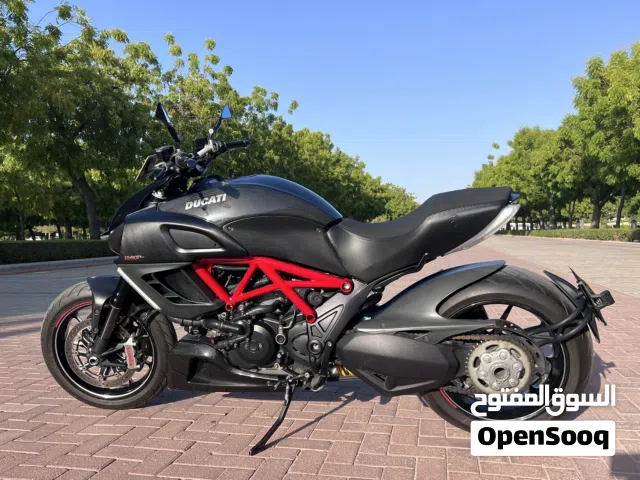 2015 دوكاتي Diavel Carbon