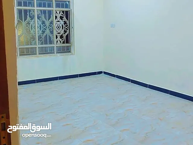110 m2 2 Bedrooms Apartments for Rent in Basra Manawi Lajim