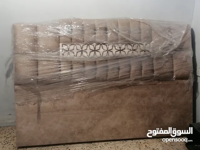 راسيه تخت للبيع بسعر مغري جدا