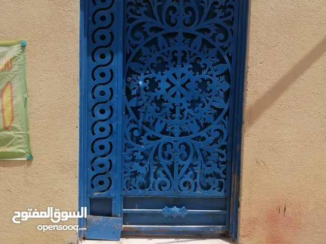 90 m2 3 Bedrooms Townhouse for Sale in Basra Zubayr