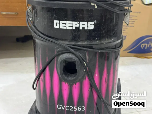 Geepas vacuum cleaner