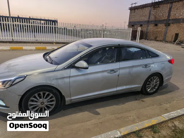 2016 هيونداي سوناتا Standard