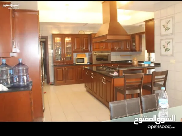 500 m2 5 Bedrooms Villa for Rent in Amman Deir Ghbar