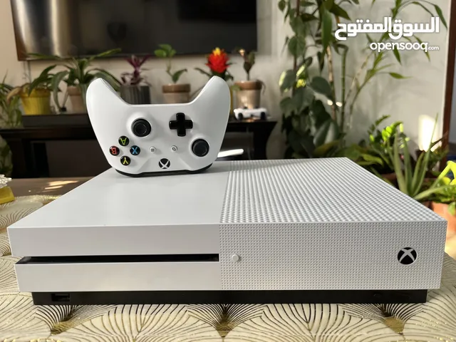 Rarely used Xbox One S for Sale