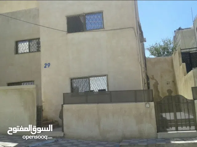 200 m2 4 Bedrooms Townhouse for Sale in Amman Tabarboor