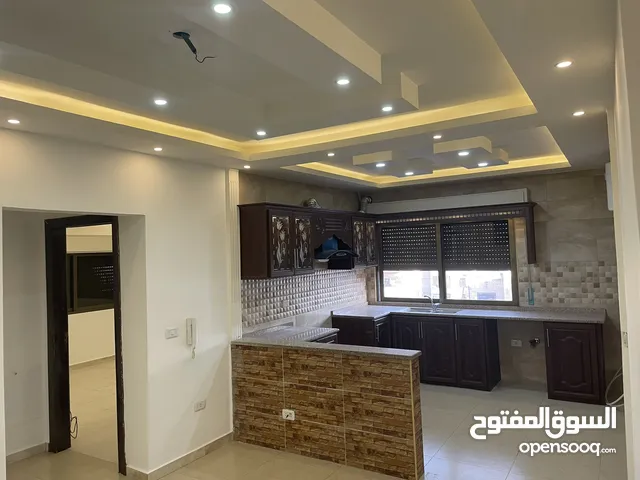 90 m2 2 Bedrooms Apartments for Sale in Amman Jabal Al-Taj