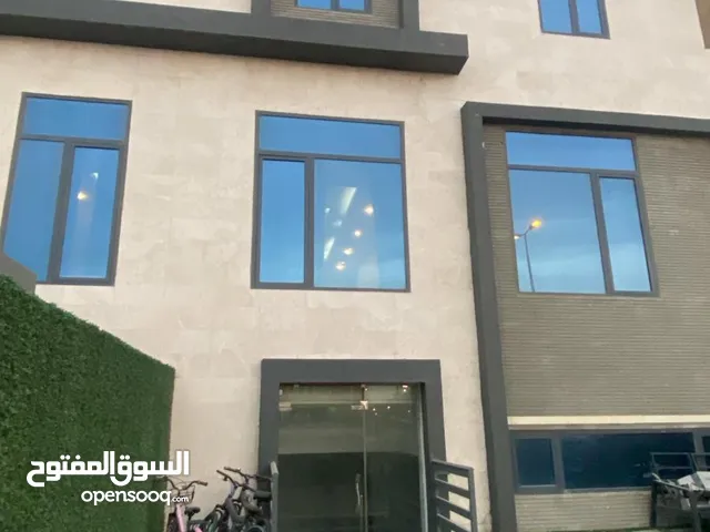 دور وسرداب للإيجار