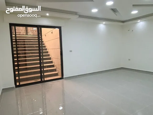 170 m2 3 Bedrooms Apartments for Sale in Amman Sports City