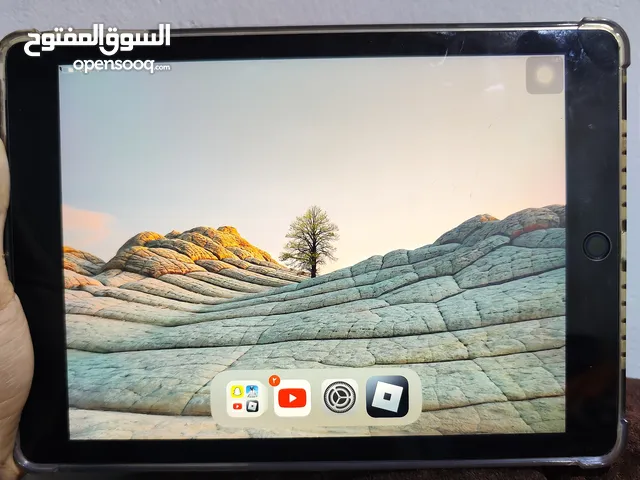 Apple iPad 5 32 GB in Basra