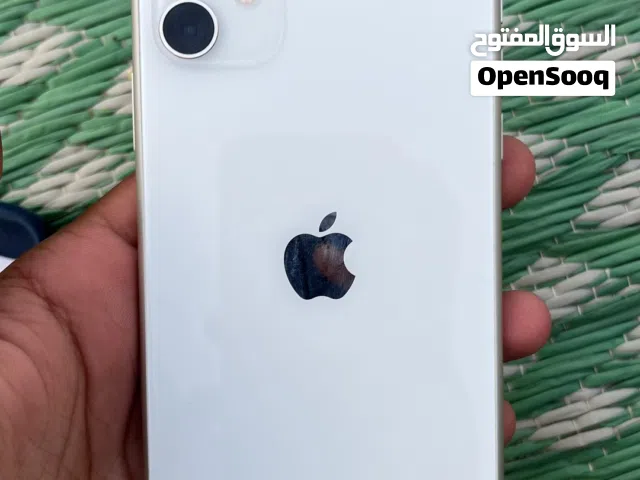 Apple iPhone 11 128 GB in Al Dakhiliya